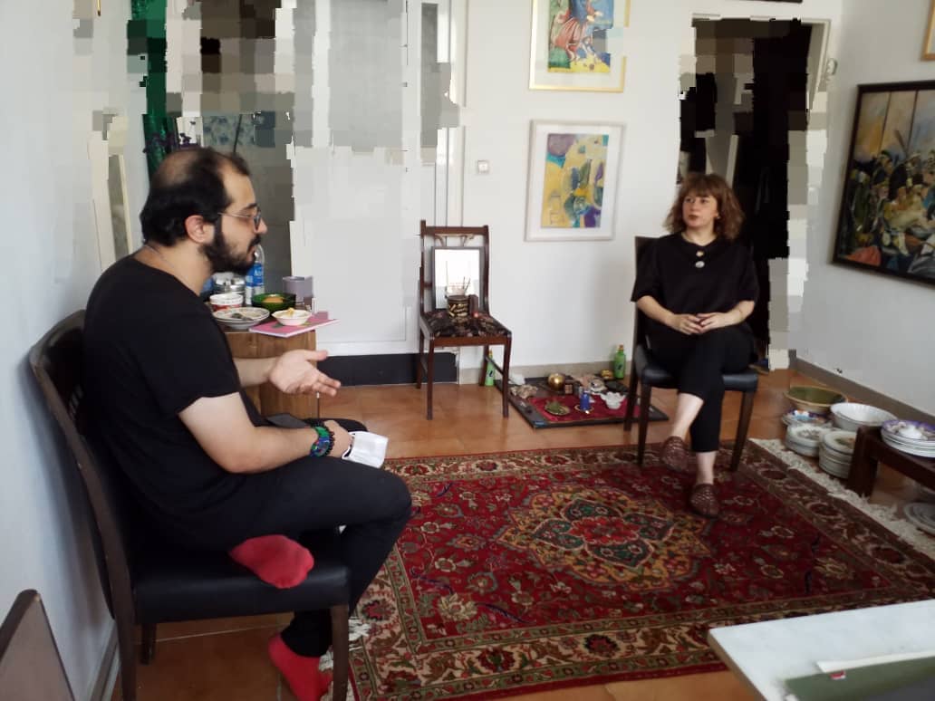 سمت راست می می امینی است و چپ اشکان زهرایی